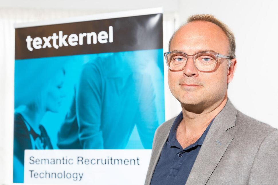 Textkernel kondigt aan dat CareerBuilder haar aandeel in het bedrijf overdoet aan de Nederlandse investeerder Main Capital Partners.